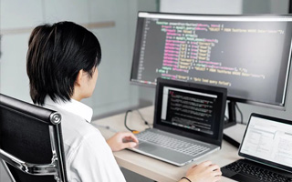 和县 ,php声明和调用变量的符号是什么？